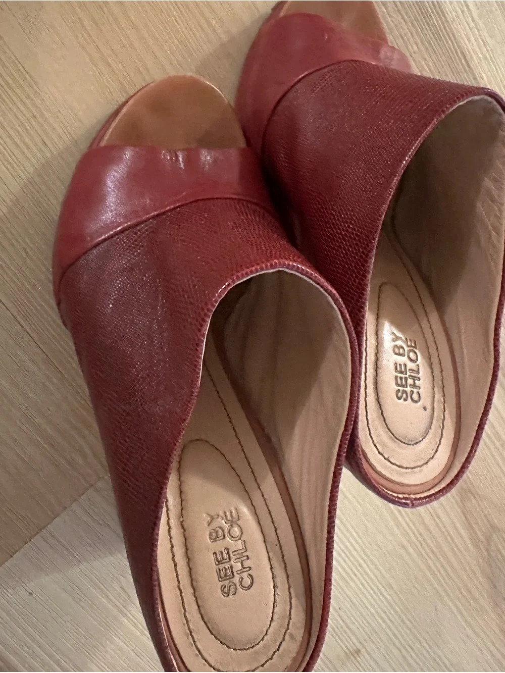 See by Chloé Burgundy Textured Leather Wedge Slides